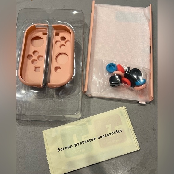 Dazzling Times Dockable Nintendo Switch Case With Thumb Caps-Pink New - Picture 7 of 7